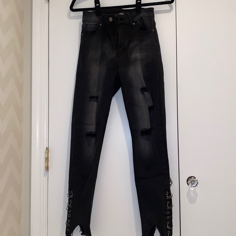 DNO Black faded jeans!!